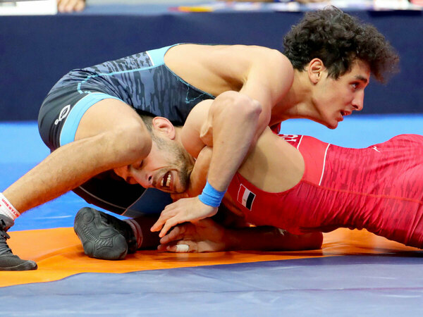 Международната федерация по борба отличи българин