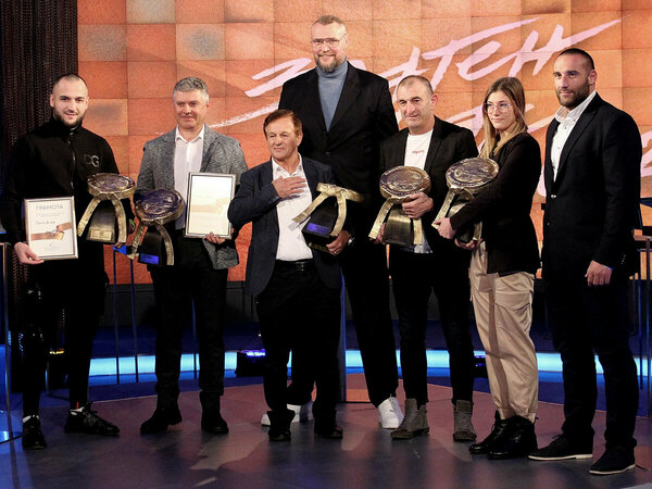 Отличиха със "Златен пояс" най-добрите в бойните спортове през 2022-ра