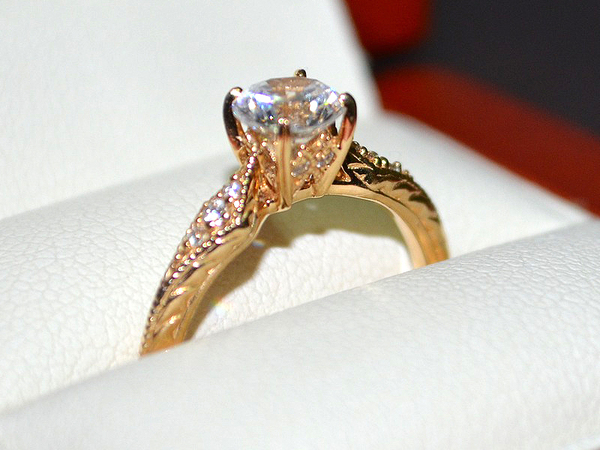 Скок с 20% в цената на годежните пръстени