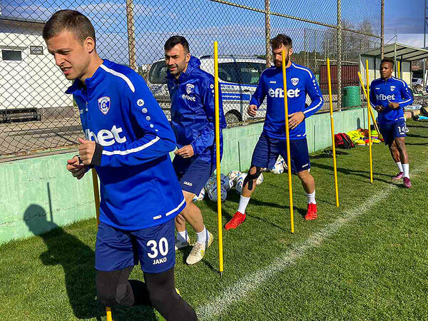 Спартак подновява тренировки във Варна в понеделник