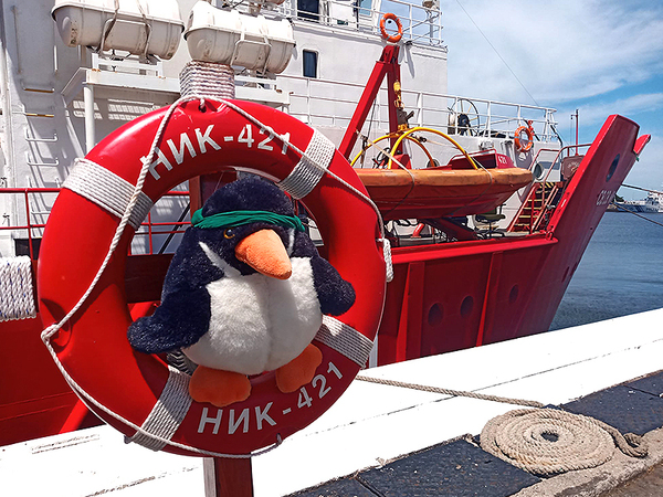 Българската антарктическа експедиция отплава от Аржентина