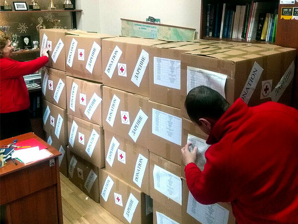 Десетки варненци направиха дарения за бедстващите в Турция и Сирия