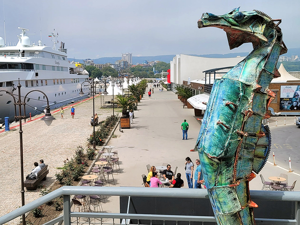 Близо 83 хиляди туристи са посетили Варна през месец май