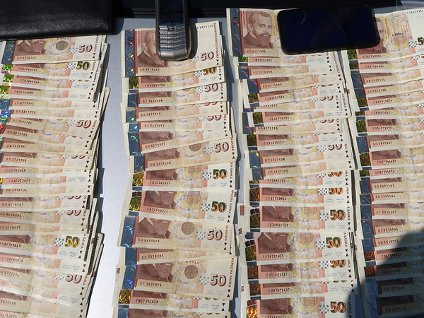 Варненски полицаи разкриха изборни престъпления при спецакция