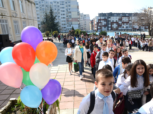 Електронният прием в първи клас започва на 15 май