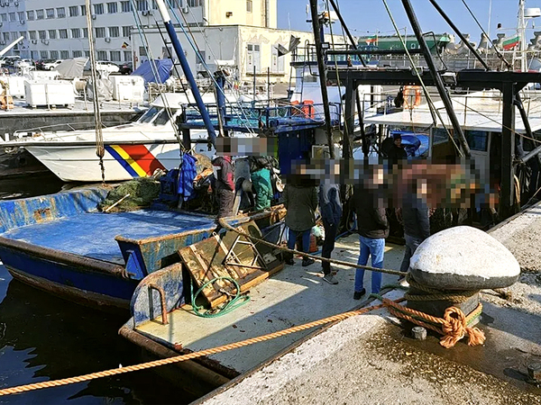 Министерството на земеделието: Задържаните български риболовни кораби са извършвали законна дейност (ВИДЕО)