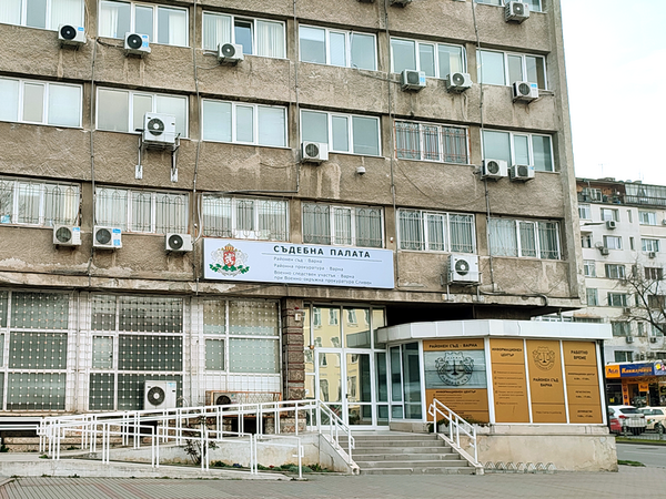 Наказание получи мъж, извършил грабеж за да играе в казино