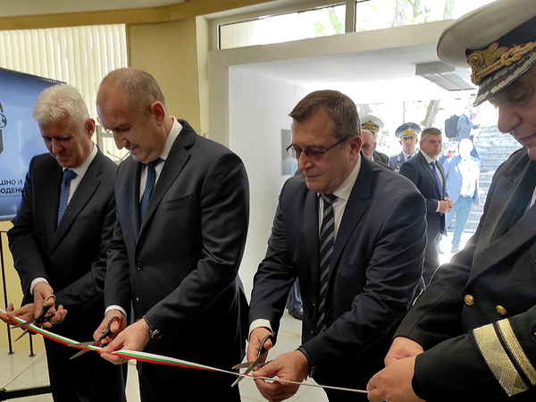 Президентът откри Космически център във ВВМУ "Н. Й. Вапцаров"