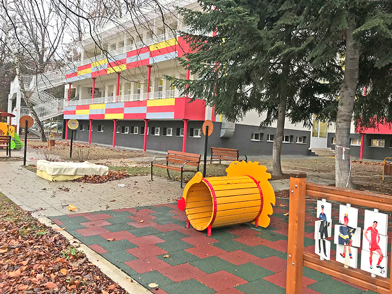 Подадени са над 1300 заявления за прием в детски градини във Варна