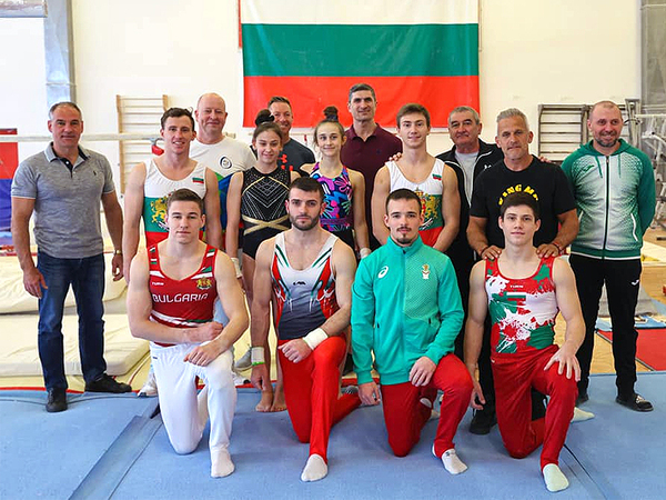 Божидар Златанов играе на три уреда в домакинската световна купа във Варна