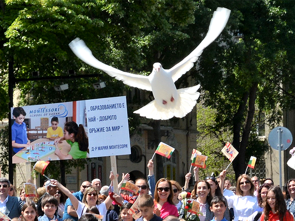 125 делегации на образователни и културни институции ще участват в празничното шествие във Варна на 24 май