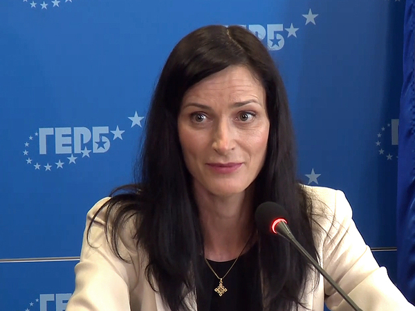 Мария Габриел: Замразяваме преговорите за правителство, всичко си има граници!