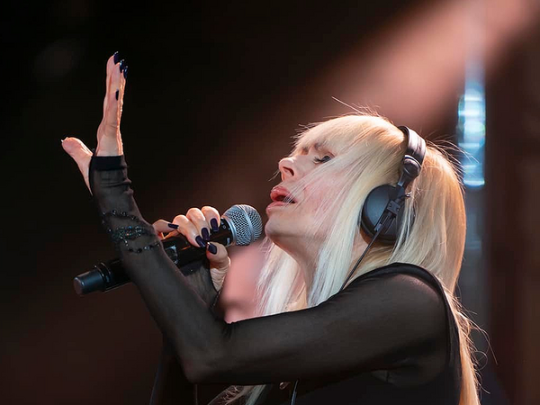 Отличиха Лили Иванова като „Най-големия български поп изпълнител за всички времена“