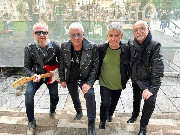 „Легендите“ представят първата си обща авторска песен на лятното си турне