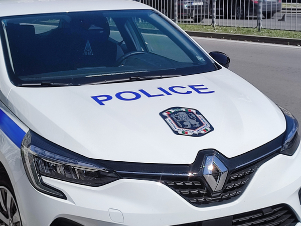 Задържаха 33-годишен варненец, задигнал две китари