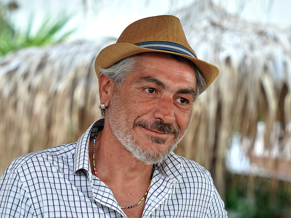 Първа самостоятелна изложба подреди фоторепортерът Пламен Гутинов