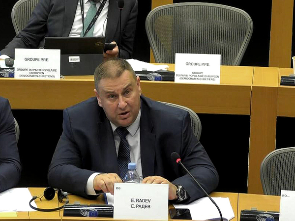 Емил Радев: Антиевропейските настроения в България и Румъния се засилват заради бариерите пред членството ни в Шенген