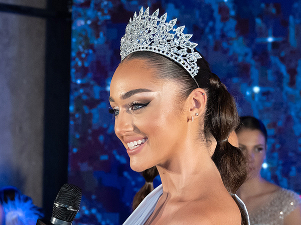 Лишават Елизабет Кравец от титлата Мис България