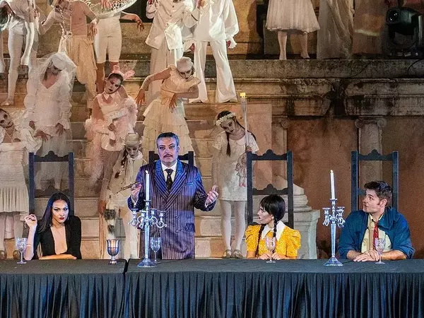 "Семейство Адамс" на Пловдивската опера гостува във Варна