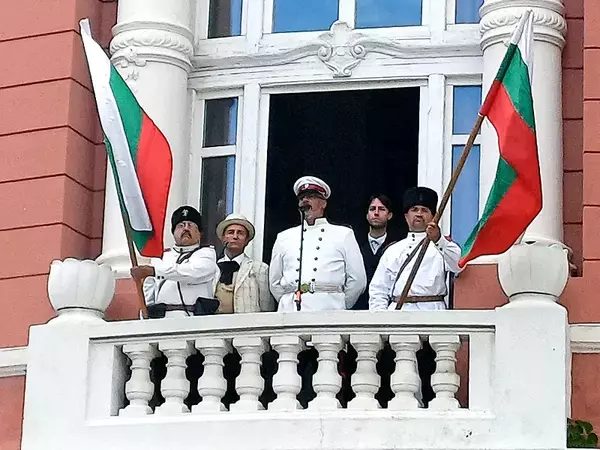 С историческа възстановка във Варна беше отбелязано Съединението