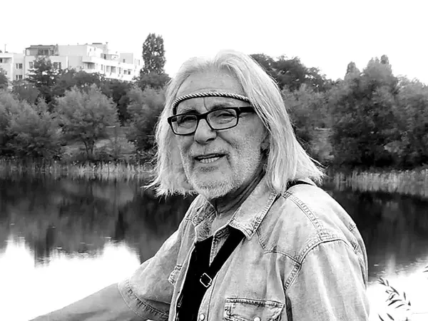 Напусна ни Ставри Калинов