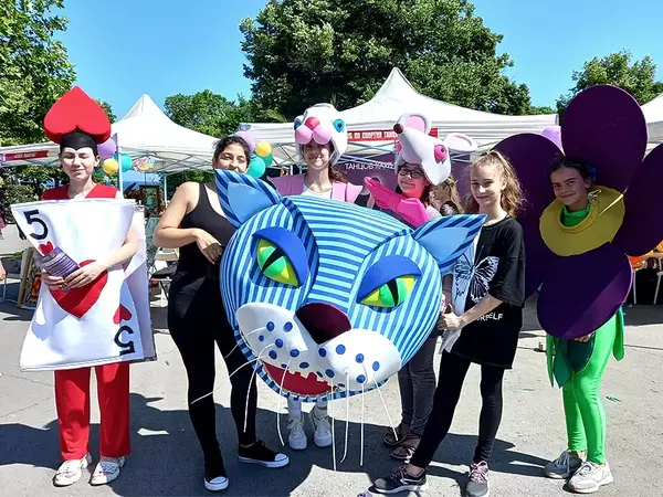 Празник с игри и танци за първокласници организира община Варна