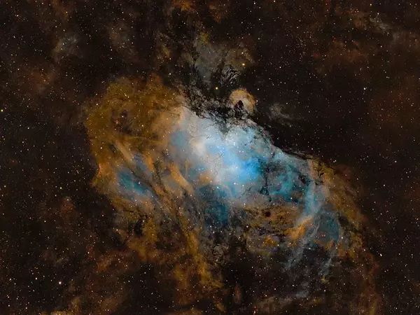 Астрофотографска изложба „Из тайните на космоса“ представя Варненският свободен университет