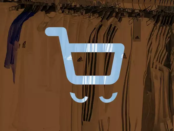 Дрехи и парфюми менте иззеха в курорта Златни пясъци