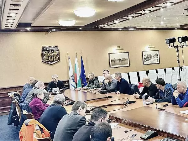Всички институции работят по отстраняването на щетите от урагана във Варна