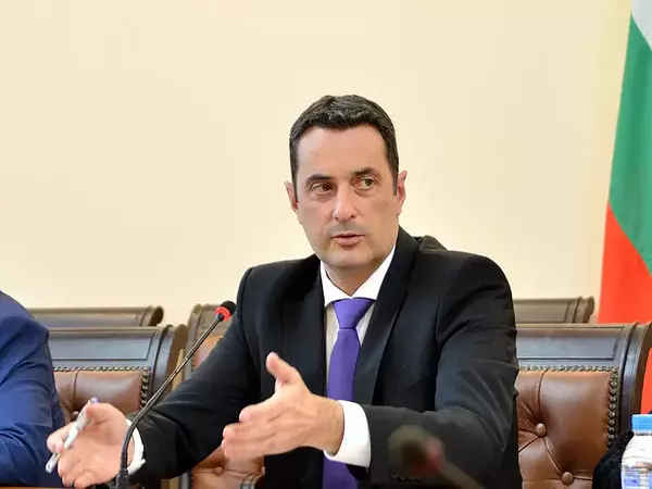 С 13 млн. лв. ремонтират Фериботен комплекс - Варна