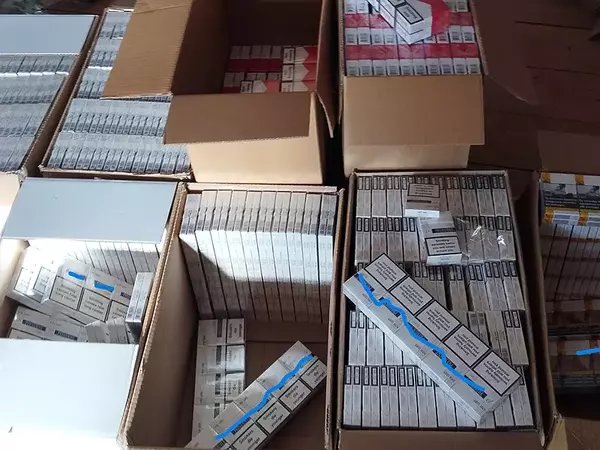 Цигари без бандерол за 20 000 лв. иззеха при полицейска операция във Варна