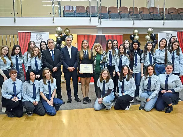 Младежи доброволци наградиха във Варна