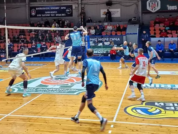 Черно море загуби драматично от Дея спорт в морското дерби във волейбола