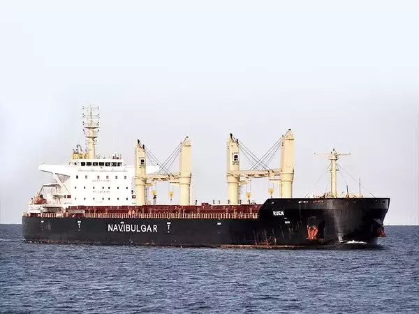 Отвлякоха Кораб на БМФ край бреговете на Йемен