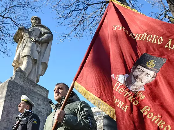 Отбелязаха 179 години от рождението на Капитан Петко войвода