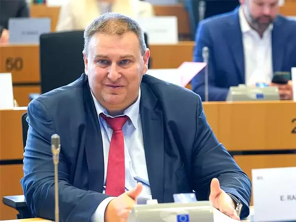 Варненски евродепутат: Хуманното отношение към животните трябва да се регламентира спешно!