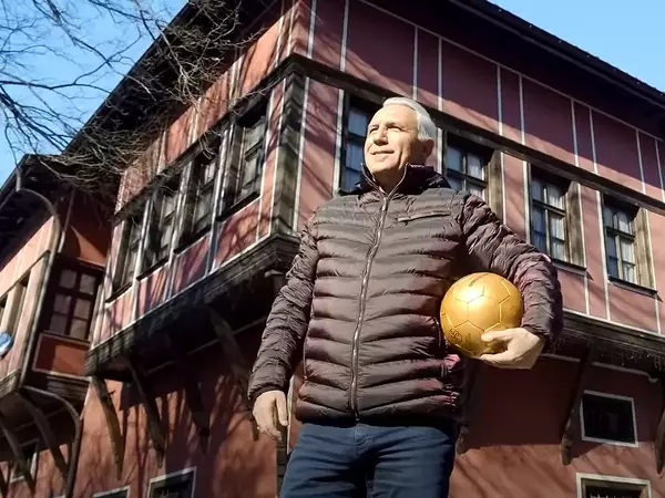 Христо Стоичков пропя!