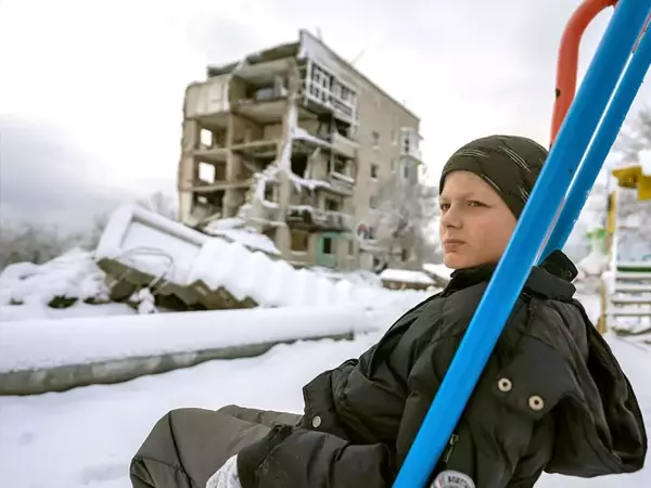 Близо 7 месеца в бомбоубежища под земята са прекарали деца в Украйна