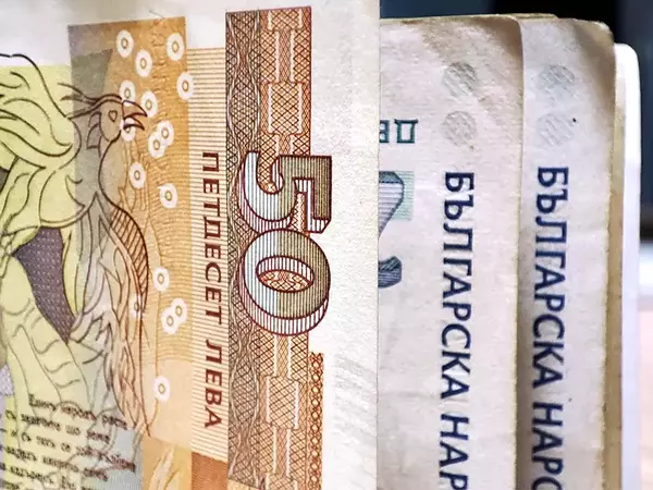 Варненци втори в страната по размер на средната месечна заплата