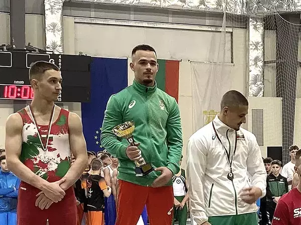 Варненският гимнастик Божидар Златанов спечели държавната титла в многобоя за мъже