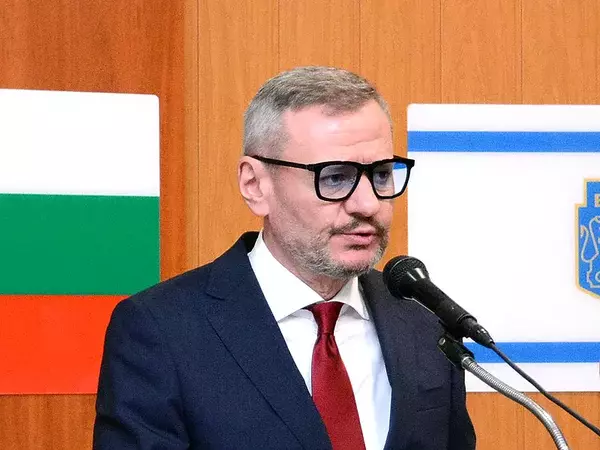 Министър Евтим Милошев: Очакваме умерен ръст на туристи това лято