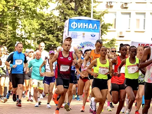 Кенийски бегачи триумфираха в Маратон Варна