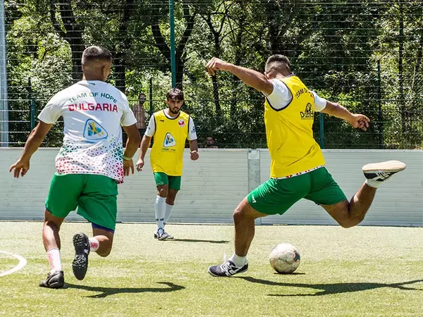 Включиха сирийски бежанци в националната селекция "Отбор на надеждата"