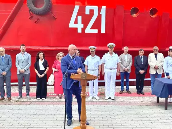 Министър Цоков във Варна: Удвоено е финансирането на българските експедиции и проучвания в Антарктида