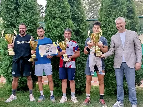 21 двойки от цялата страна се включиха в "Про Ам" тенис турнир във Варна