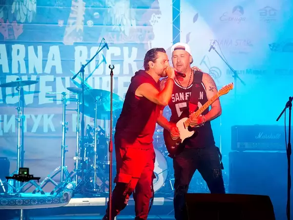 Varna Rock Adventure събра стотици фенове на рока на плажа в Аспарухово