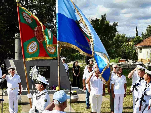 ВМС отбелязаха 70-ата годишнина от възстановяването на подводното плаване в България