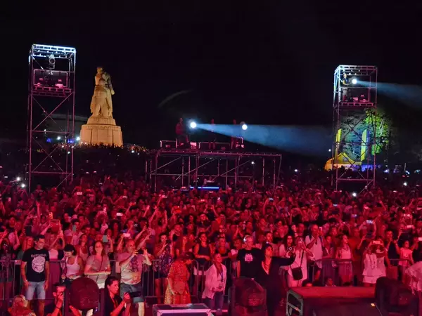 Общината обмисля такси за ползване на обществени територии във Варна