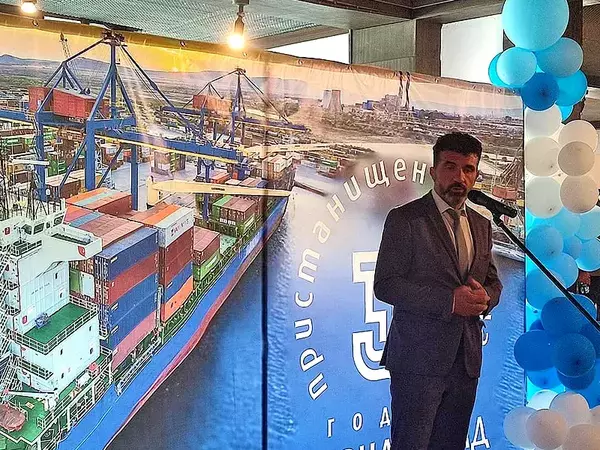 Отбелязаха 50-годишнината на Пристанищния терминал Варна-Запад