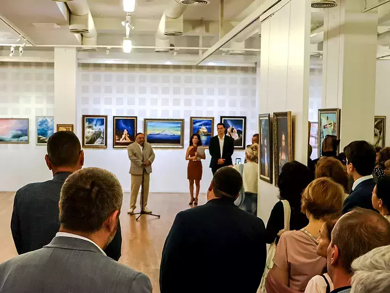 Изложба "Лично" на Арменаг Мардиросян представя галерия Графит